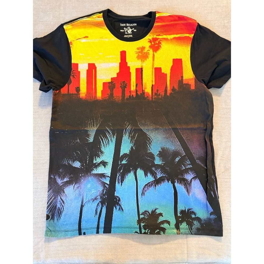 True Religion T Shirt Mens Large Black LA Sunset Palm Trees Graphic Tee